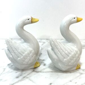 Geese Salt & Pepper Shaker Set Vintage Country Goose Cottagecore Grannycore